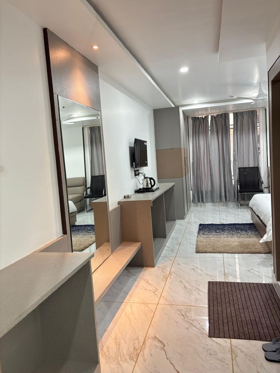 Deluxe Room photo 1 of 6